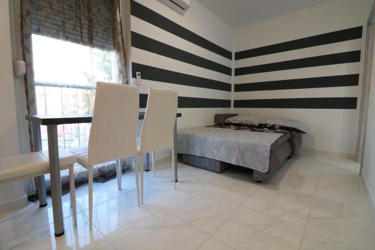 Appartamento Sneky Pola Esterno foto
