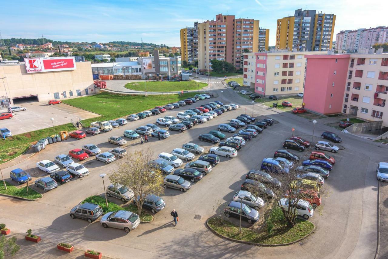 Appartamento Sneky Pola Esterno foto